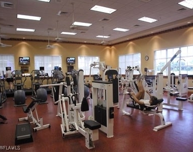 2312 Island Cove Circle - Photo Thumbnail 18