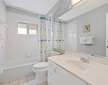 690 Amber Drive - Photo Thumbnail 17