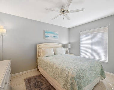 690 Amber Drive - Photo Thumbnail 14