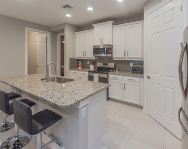 14670 Catamaran Place - Photo Thumbnail 7