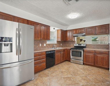 9731 Shell Rock Road - Photo Thumbnail 2