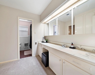 4912 Goose Creek Drive - Photo Thumbnail 17