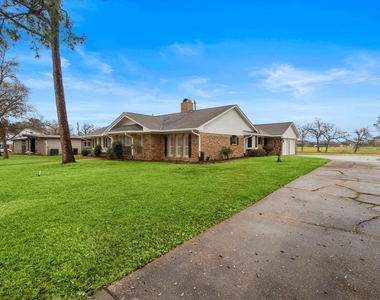 4912 Goose Creek Drive - Photo Thumbnail 5