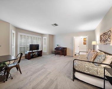 4912 Goose Creek Drive - Photo Thumbnail 14