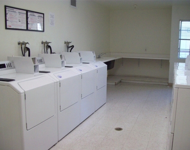 9927 San Antonio Ave - Photo Thumbnail 7
