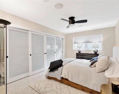 807 Snug Island - Photo Thumbnail 77