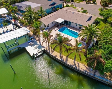 807 Snug Island - Photo Thumbnail 15