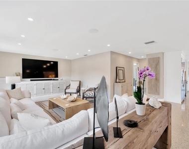 807 Snug Island - Photo Thumbnail 54