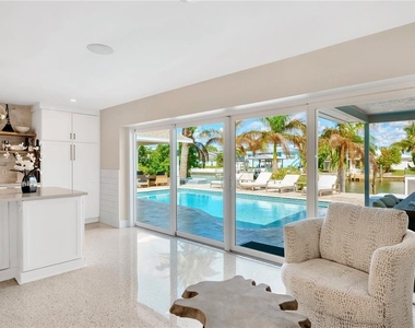 807 Snug Island - Photo Thumbnail 62