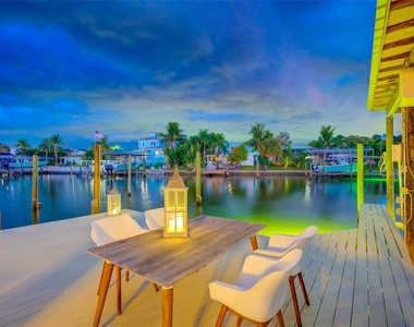 807 Snug Island - Photo Thumbnail 91