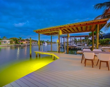 807 Snug Island - Photo Thumbnail 85