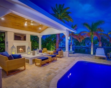 807 Snug Island - Photo Thumbnail 46