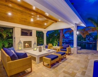807 Snug Island - Photo Thumbnail 1