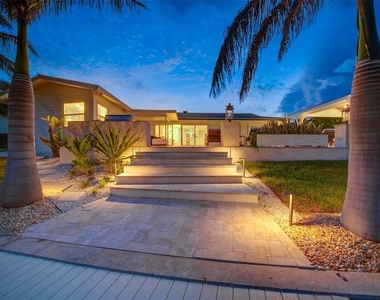 807 Snug Island - Photo Thumbnail 86