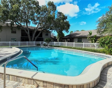 5649 Summer Side Lane - Photo Thumbnail 38