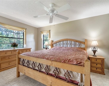 5649 Summer Side Lane - Photo Thumbnail 18