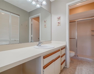 5649 Summer Side Lane - Photo Thumbnail 22