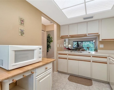 5649 Summer Side Lane - Photo Thumbnail 16
