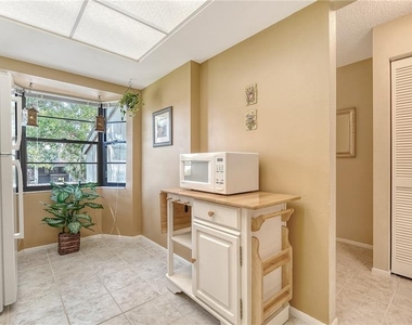 5649 Summer Side Lane - Photo Thumbnail 13