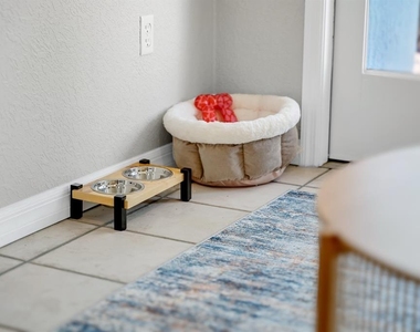 2954 Sadina Street - Photo Thumbnail 9