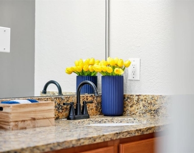 2954 Sadina Street - Photo Thumbnail 48