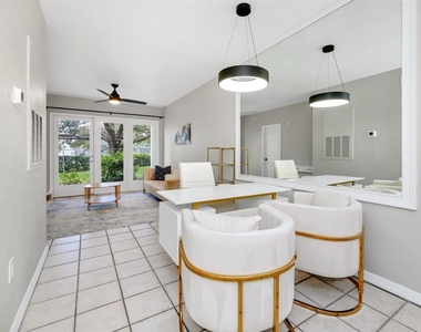 2954 Sadina Street - Photo Thumbnail 3