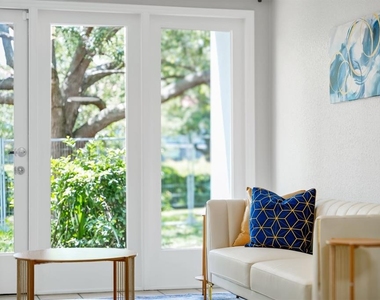 2954 Sadina Street - Photo Thumbnail 11
