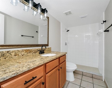 2954 Sadina Street - Photo Thumbnail 26