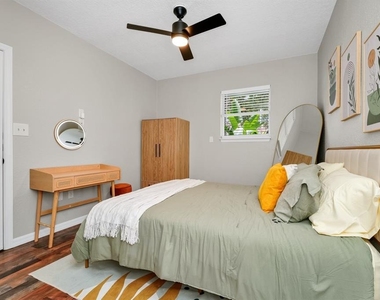 2954 Sadina Street - Photo Thumbnail 38
