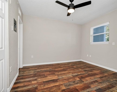 2954 Sadina Street - Photo Thumbnail 42