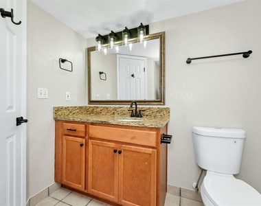 2954 Sadina Street - Photo Thumbnail 27