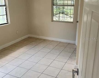 414 Sunset Drive - Photo Thumbnail 10