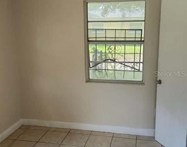 414 Sunset Drive - Photo Thumbnail 9