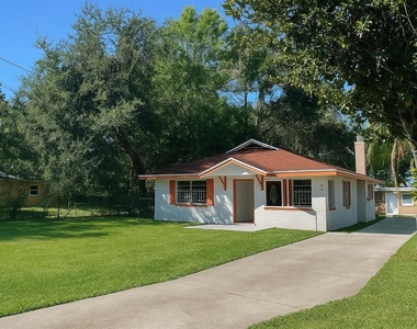 414 Sunset Drive - Photo Thumbnail 12
