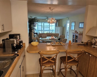 4765 Independence Drive - Photo Thumbnail 9