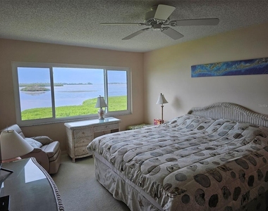 4765 Independence Drive - Photo Thumbnail 18