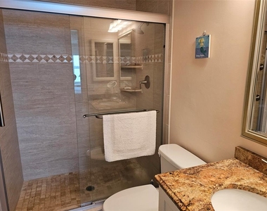 4765 Independence Drive - Photo Thumbnail 17