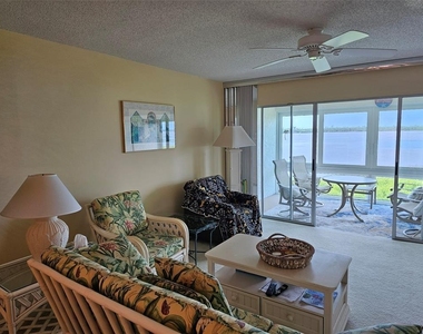 4765 Independence Drive - Photo Thumbnail 12