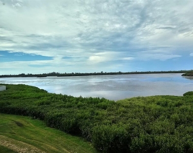 4765 Independence Drive - Photo Thumbnail 2