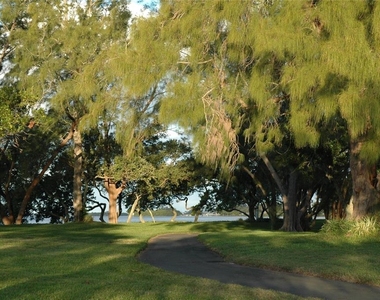 4765 Independence Drive - Photo Thumbnail 7