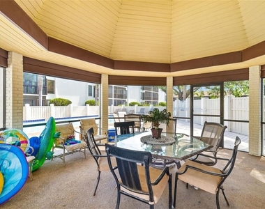 7201 Curtiss Avenue - Photo Thumbnail 41