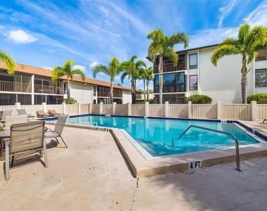 7201 Curtiss Avenue - Photo Thumbnail 37