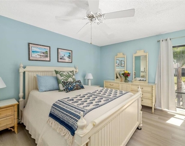 7201 Curtiss Avenue - Photo Thumbnail 17