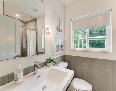 302 San Marco Drive - Photo Thumbnail 16