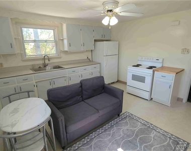 105 Fernald Avenue - Photo Thumbnail 2