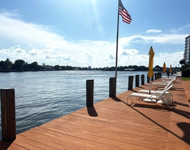 341 N Birch Road - Photo Thumbnail 11