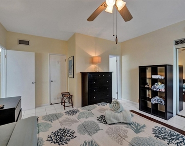 341 N Birch Road - Photo Thumbnail 6