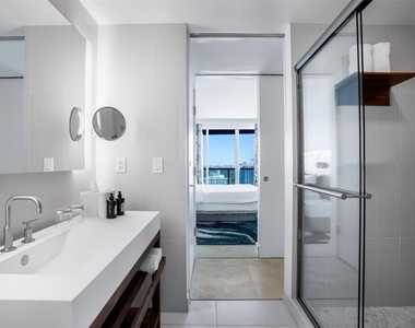 3101 Bayshore Drive - Photo Thumbnail 14