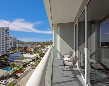 3101 Bayshore Drive - Photo Thumbnail 3