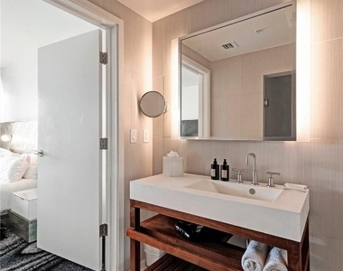 3101 Bayshore Drive - Photo Thumbnail 24